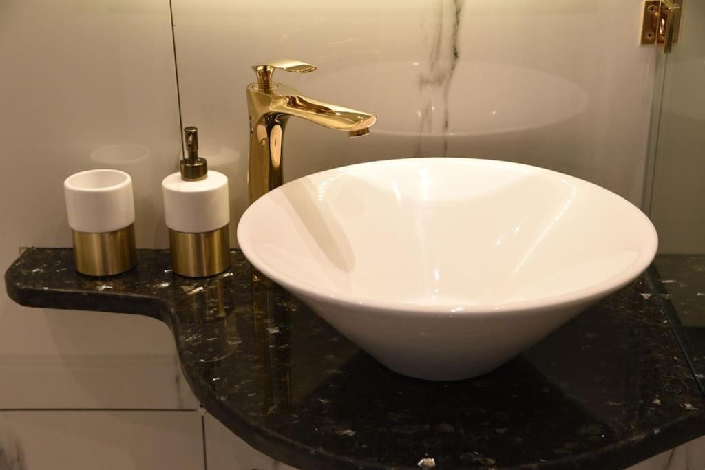 Syntagma Square, 30Sqm Nikis Luxurious Studio Athen Eksteriør bilde